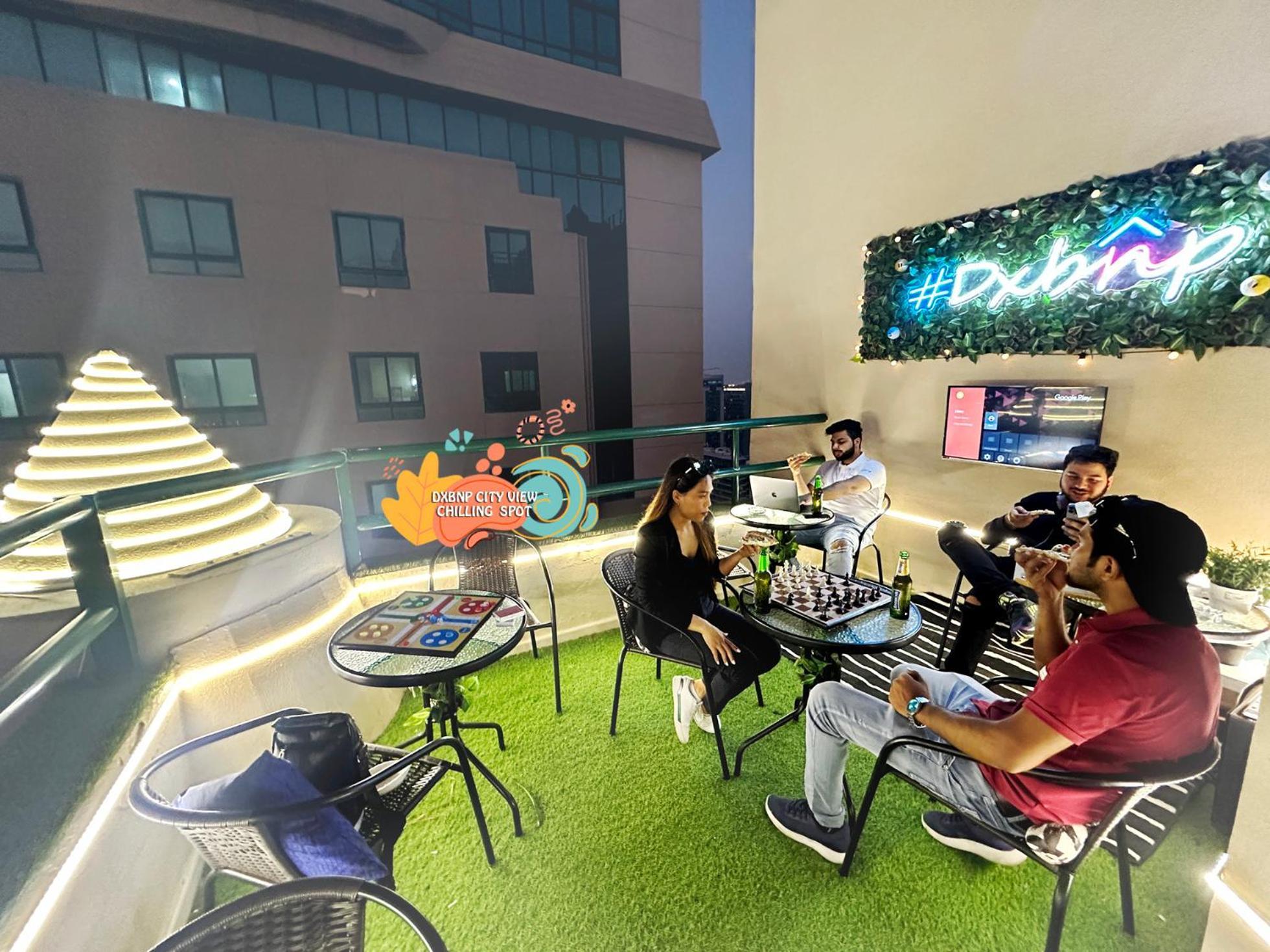 Vista Partition Room In Tecom Near Internet City Metro Dubai Exterior photo