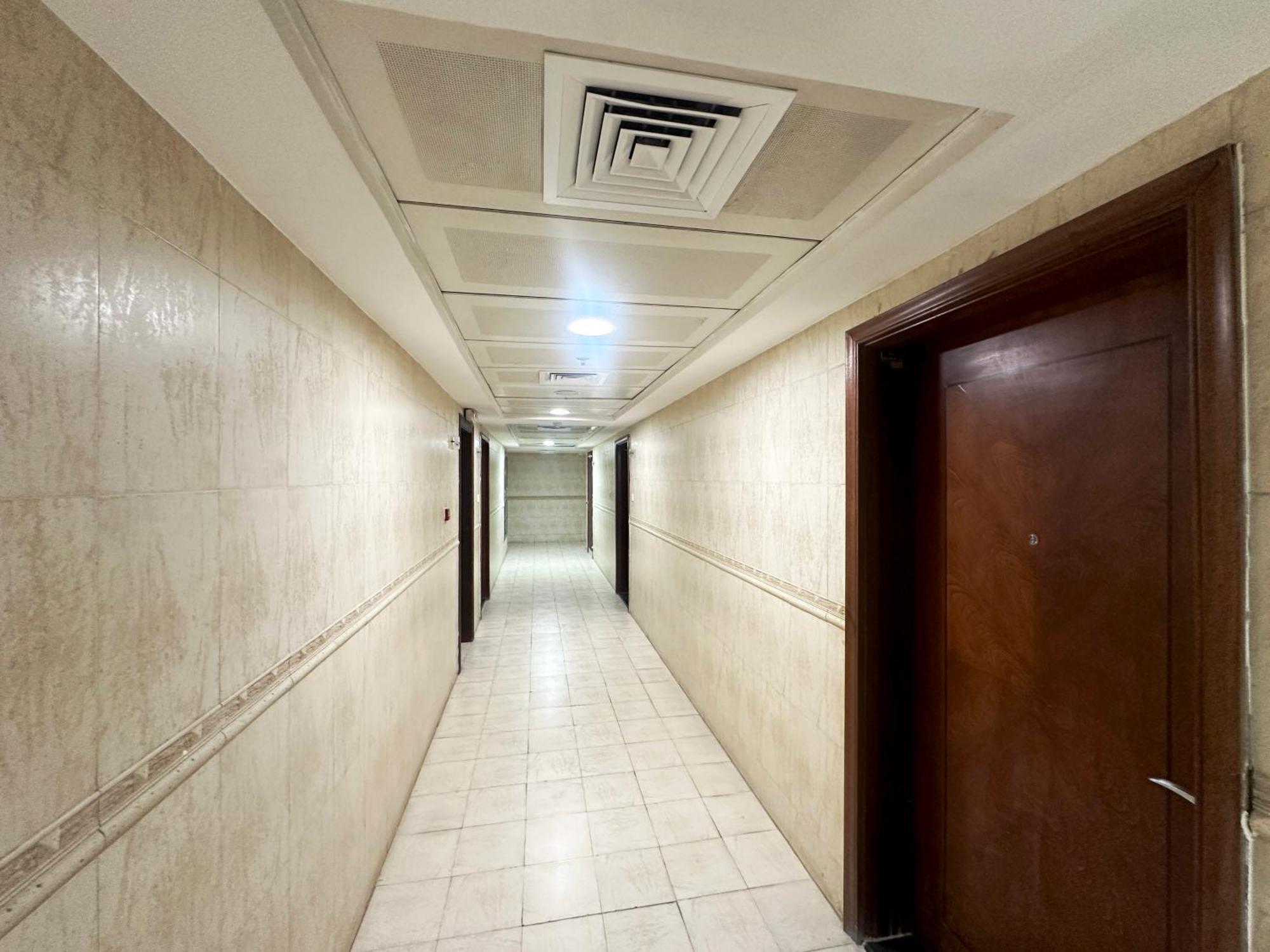 Vista Partition Room In Tecom Near Internet City Metro Dubai Exterior photo